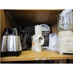 SHELF LOT OF KITCHEN APPLIANCES