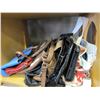 Image 2 : SHELF LOT OF LADIES HAND BAGS