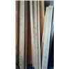 Image 2 : 10 PIECES 2X4 10 FOOT PIECES OF WOOD