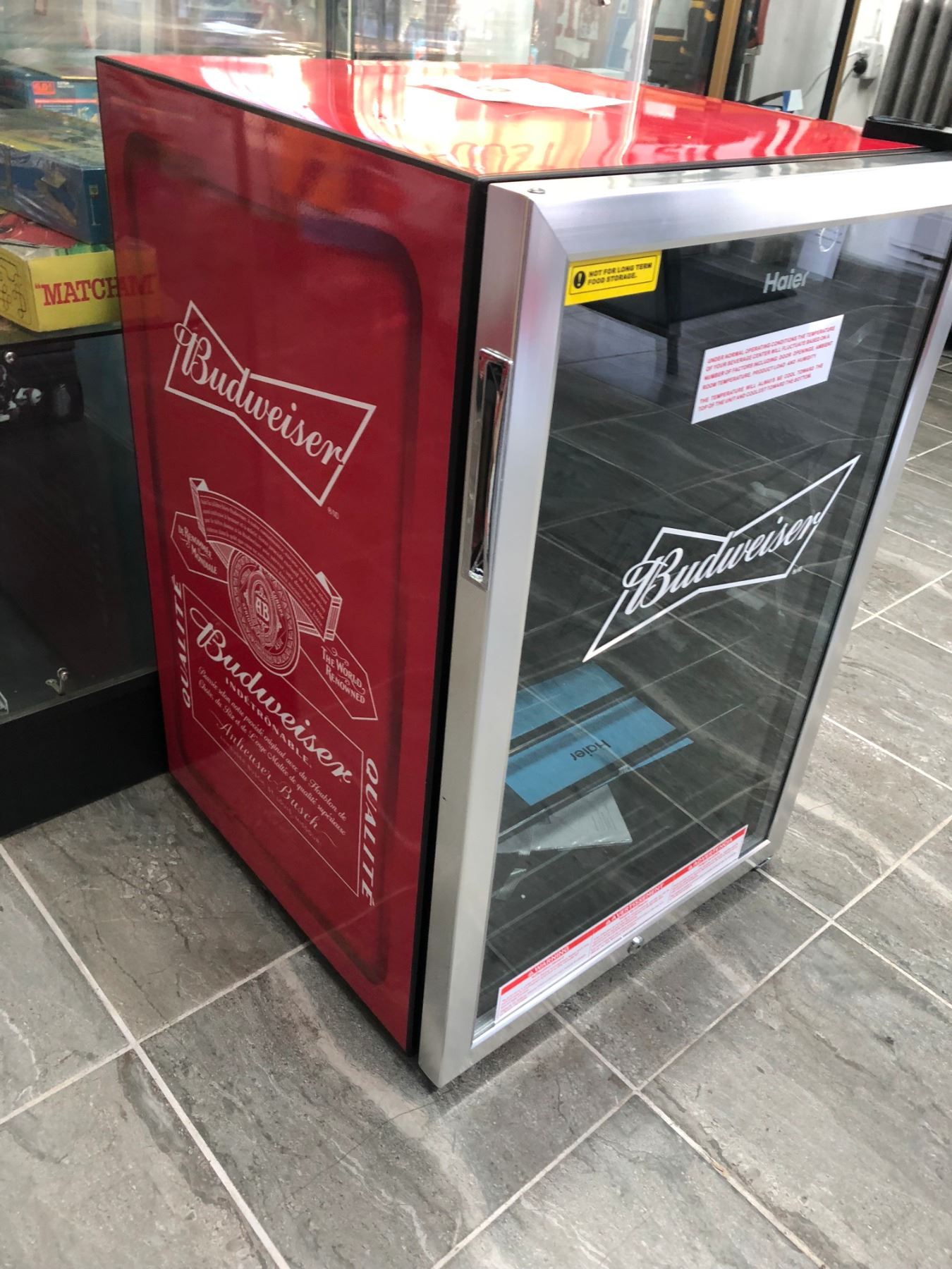 "BRAND NEW" BUDWEISER BAR FRIDGE 20" X 30"