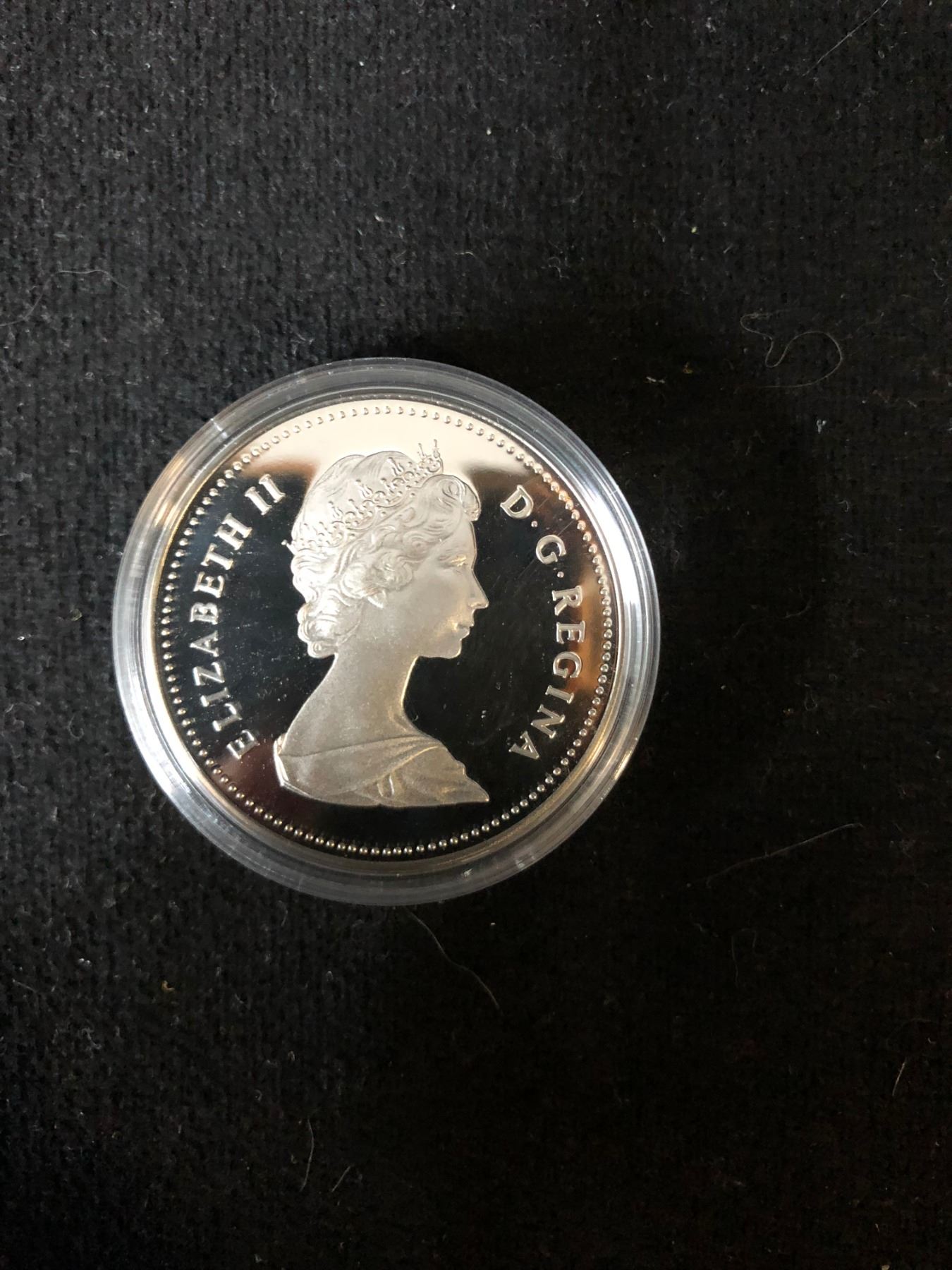 1882-1982-canadian-silver-dollar-with-frosted-cameo-925-silver