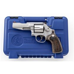 SW Model 686-6 Pro Series Double Action Revolver