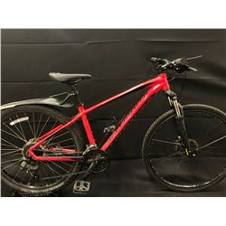 RED SPECIALIZED PITCH 24 SPEED FRONT SUSPENSION HYBRID BIKE WITH FULL DISC BRAKES