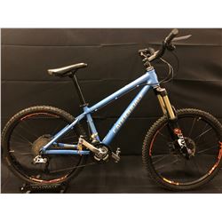BLUE CANNONDALE CAFFEINE 24 SPEED FRONT SUSPENSION MOUNTAIN BIKE WITH FULL DISC BRAKES
