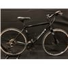 Image 1 : BLACK DEVINCI DUBLIN 27 SPEED HYBRID BIKE
