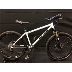 WHITE ON ONE 10 SPEED FRONT SUSPENSION MOUNTAIN BIKE WITH FULL DISC BRAKES