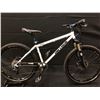 Image 1 : WHITE ON ONE 10 SPEED FRONT SUSPENSION MOUNTAIN BIKE WITH FULL DISC BRAKES