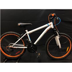 WHITE KIDS OZARK TRAIL 7 SPEED FRONT SUSPENSION MOUNTAIN BIKE