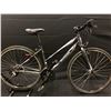 Image 1 : GREY SCHWINN SUPER SPORT 21 SPEED HYBRID BIKE