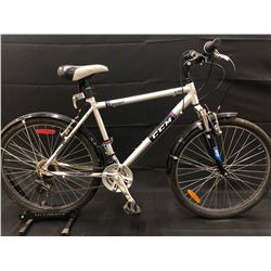 GREY CCM NEVADA 21 SPEED FRONT SUSPENSION MOUNTAIN BIKE