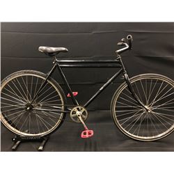 BLACK SINGLE SPEED ROAD BIKE