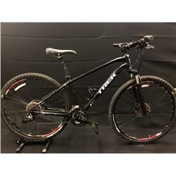 BLACK TREK 8.4 DS 27 SPEED FRONT SUSPENSION MOUNTAIN BIKE WITH FULL DISC BRAKES