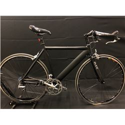 BLACK SLICE AERO 18 SPEED ROAD BIKE