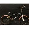 Image 1 : BLACK SINGLE SPEED BMX BIKE