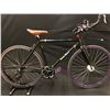 Image 1 : BLACK SUNNY 6 SPEED ROAD BIKE (NO BRAKES)