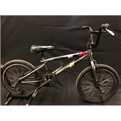GREY TREK SINGLE SPEED STUNT BIKE