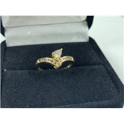 LADIES 20KT YELLOW GOLD DIAMOND SET DRESS RING