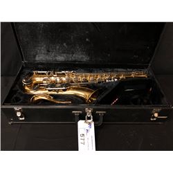 SAXOPHONE IN CASE