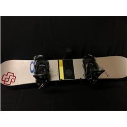 BURTON CUSTOM 158 CM SNOWBOARD WITH BURTON BINDINGS