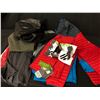 Image 1 : BAG OF ASSORTED MENS CLOTHING, EDDIE BAUER JACKETS, UNDER ARMOUR SHORTS AND TOPS, SHORTS, AND