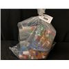 Image 1 : BAG OF 2 AUDI R8 RC CARS AND MULTIPLE BUBBLE GUNS