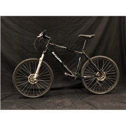 BLACK BRODIE 27 SPEED HYBRID MOUNTAIN BIKE WITH FRONT AND REAR HYDRAULIC DISK BRAKES, CLIP PEDALS