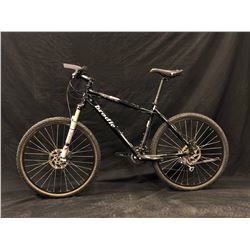 BLACK BRODIE 27 SPEED HYBRID MOUNTAIN BIKE WITH FRONT AND REAR HYDRAULIC DISK BRAKES, MISSING PEDALS
