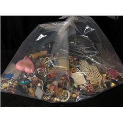 LARGE ASSORTMENT OF COSTUME JEWELLERY