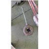 Image 2 : Pipe Threader and Stand