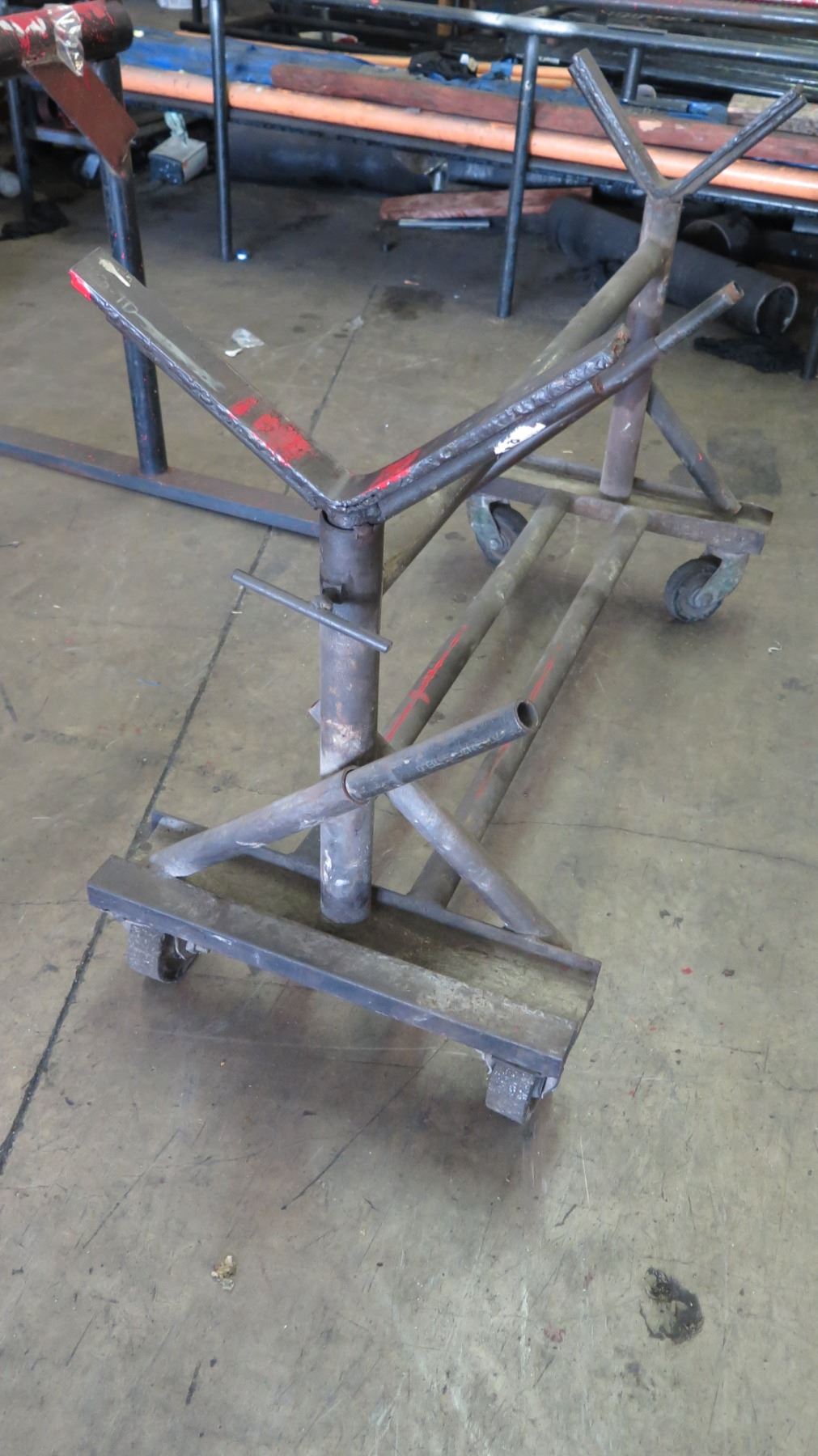 Metal Utility Pipe Rack w/ Wheels (49