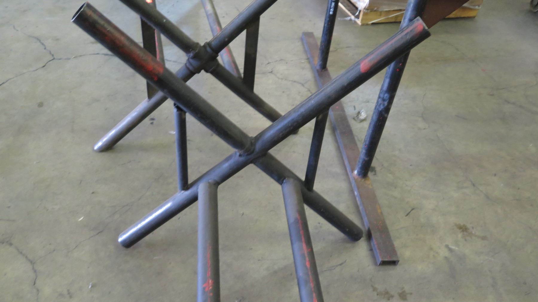 Metal Utility Pipe Rack