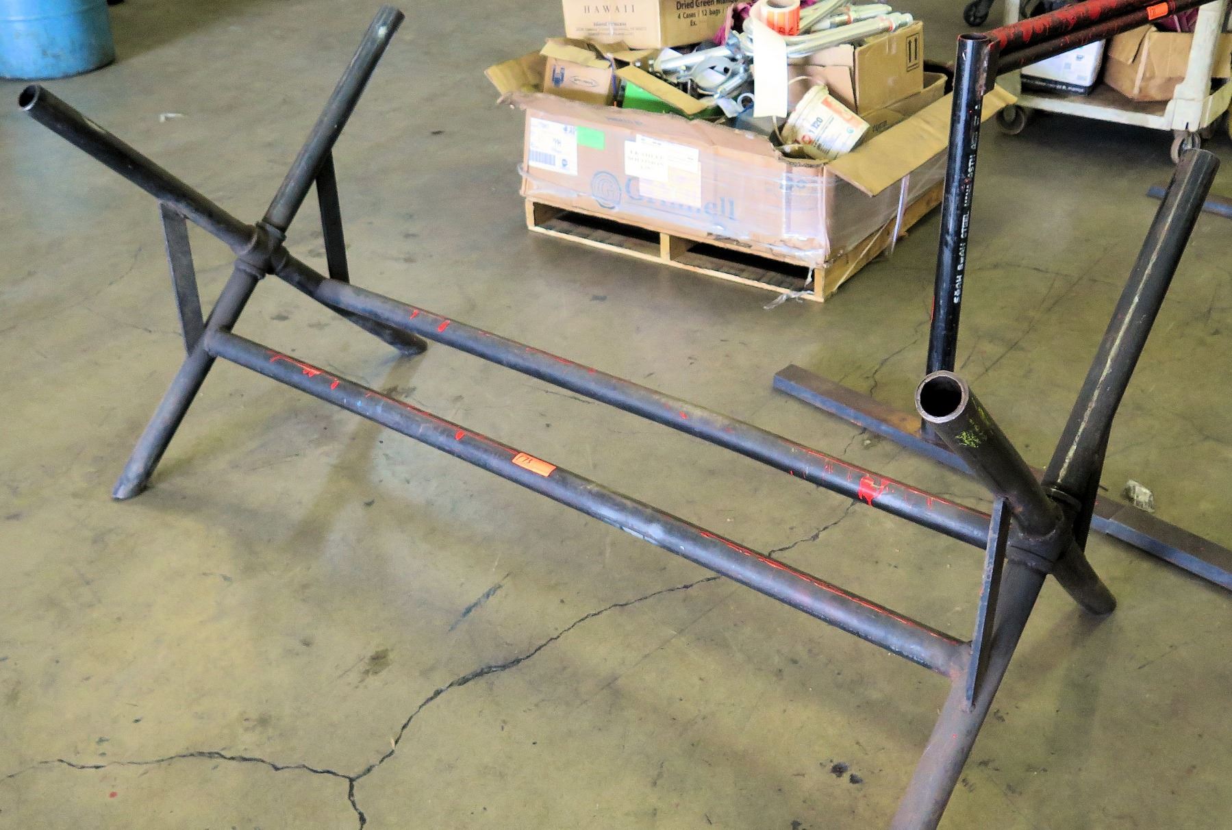 Metal Utility Pipe Rack