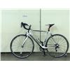 Image 1 : WHITE AND BLACK CANNONDALE SYNAPSE ROAD BIKE