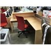 Image 2 : MAPLE 6' X 6' RECEPTION DESK, STYLE 1