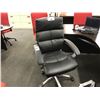 Image 2 : BLACK LEATHER TUFTED MID BACK EXECUTIVE CHAIR