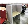 Image 2 : GROUP OF 10 BACK TO BACK 36'' MAPLE CALL CENTER WORK STATIONS