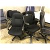 Image 1 : 8 OFFICE CHAIRS AND 7 BLUE STACKING CHAIRS
