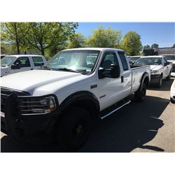 2004 FORD F350 XL SUPERDUTY, WHITE, DIESEL, AUTOMATIC, VIN#1FTSX31PX4EB95213, 385,572KMS,