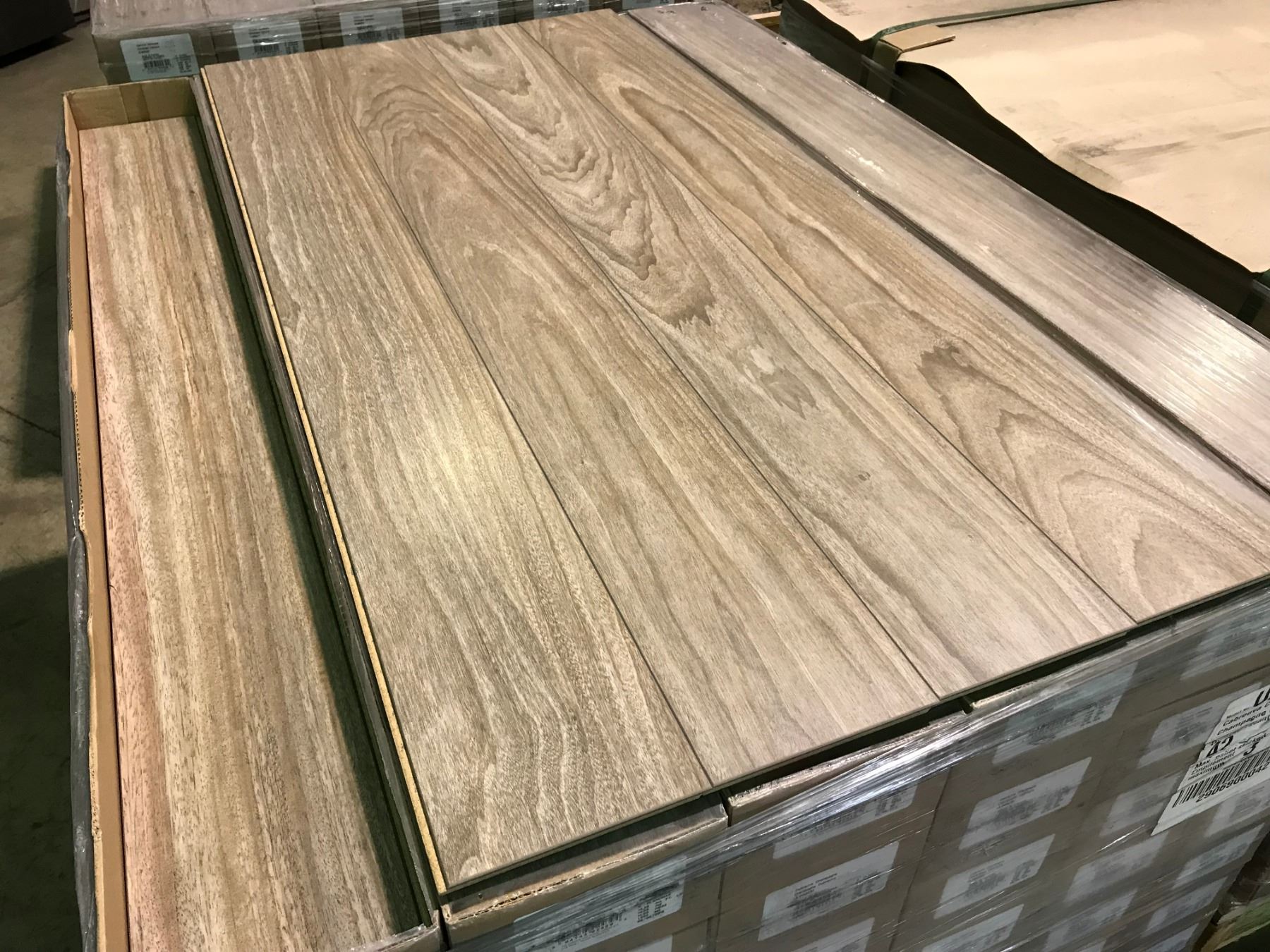 Uniboard Cabreuva Champagne Oak Glueless Laminate Flooring