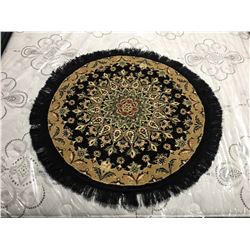 HASHAN DESIGN - WOOL PERSIAN AREA RUG APPROX. 3'3  X 3'3  ROUND (RETAIL VALUE $240.00)