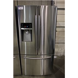 33" STAINLESS STEEL SAMSUNG FRENCH DOOR FRIDGE WITH BOTTOM FREEZER AND WATER/ICE