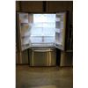 Image 2 : 36" STAINLESS STEEL SAMSUNG FRENCH DOOR FRIDGE WITH BOTTOM FREEZER AND WATER/ICE