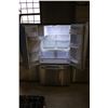 Image 2 : 36" STAINLESS STEEL SAMSUNG FRIDGE WITH BOTTOM FREEZER AND WATER/ICE