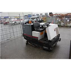 ADVANCE HYDROCAT HYDROMAX 11 SCRUBBER/SWEEPER