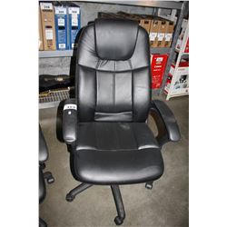 BLACK ADJUSTABLE ROLLING OFFICE CHAIR