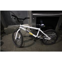 WHITE BLACKSHEEP BS18 BMX BICYCLE