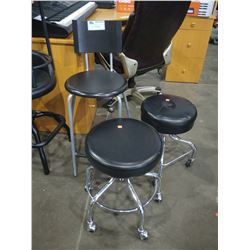 3 BLACK STOOLS