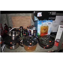 LOT INCLUDING GLASS BEVERAGE DISPENSER, POT/PAN SET, ASSORTED WATER BOTTLES AND MORE