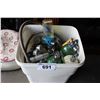 Image 1 : TOTE OF O2 CYLINDERS, GAUGES AND MORE