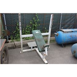 WEIGHT BENCH